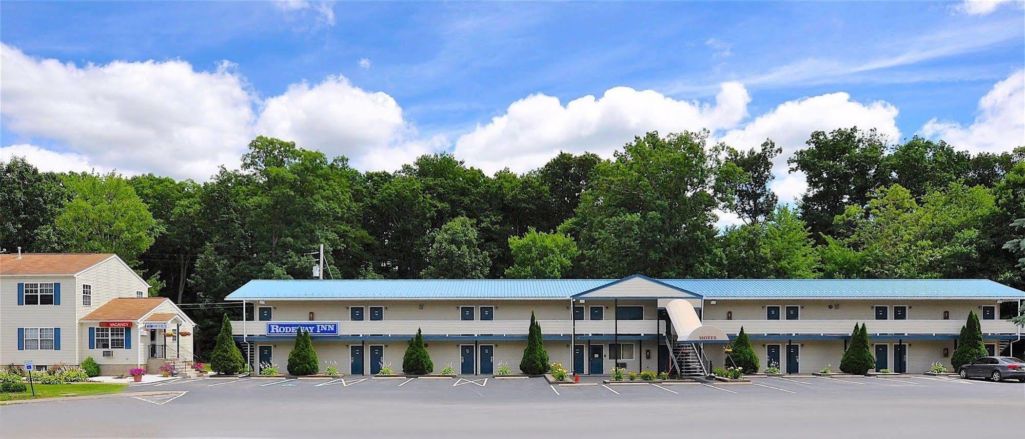 Rodeway Inn Milford - I-84 Exterior photo